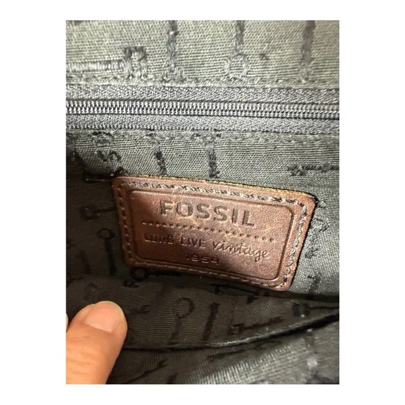 Fossil Leather Bag - Picture 6 of 10
